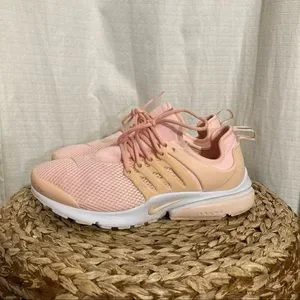 Nike sales presto pastel